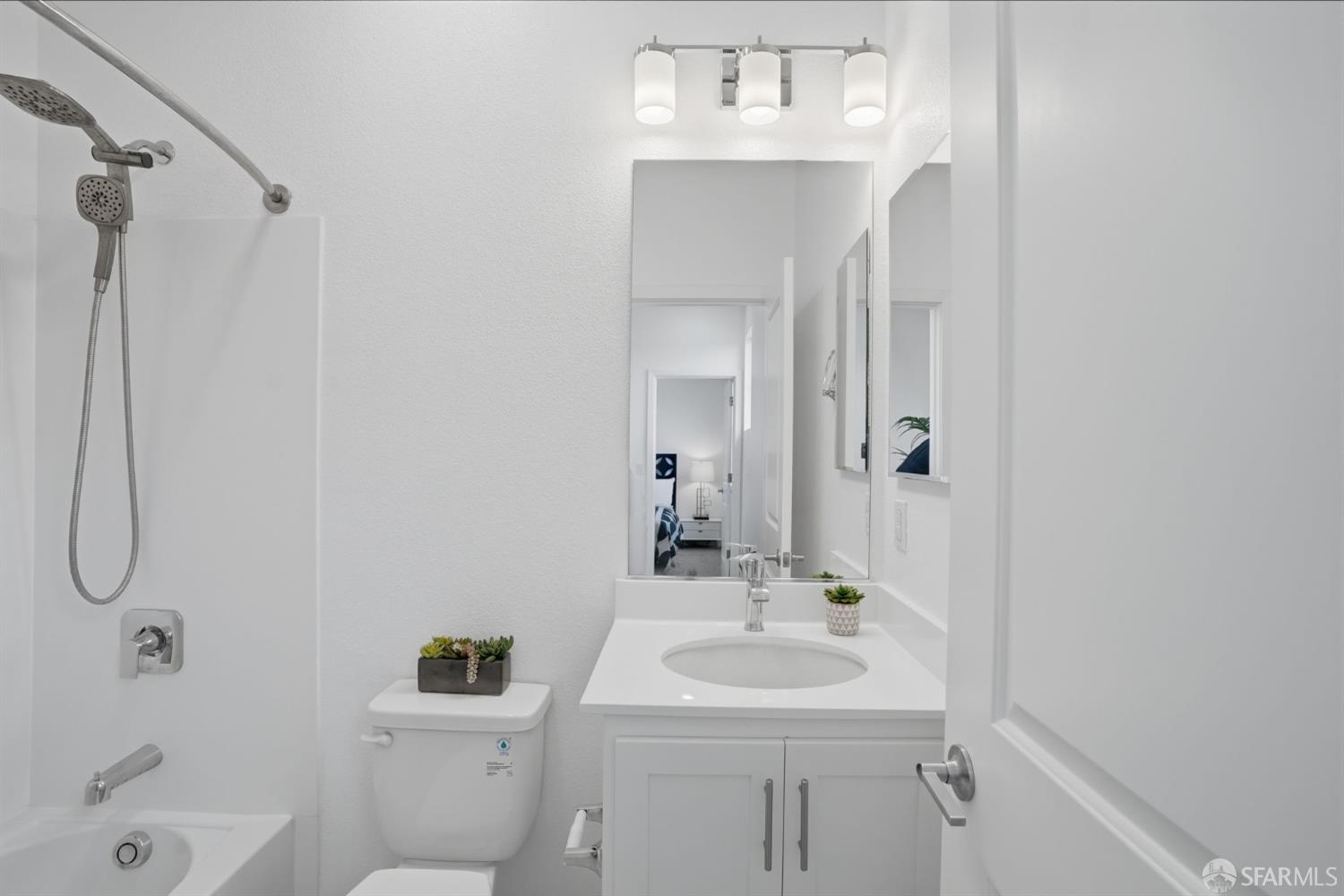 Detail Gallery Image 24 of 36 For 1520 Landing St, Pittsburg,  CA 94565 - 5 Beds | 4 Baths