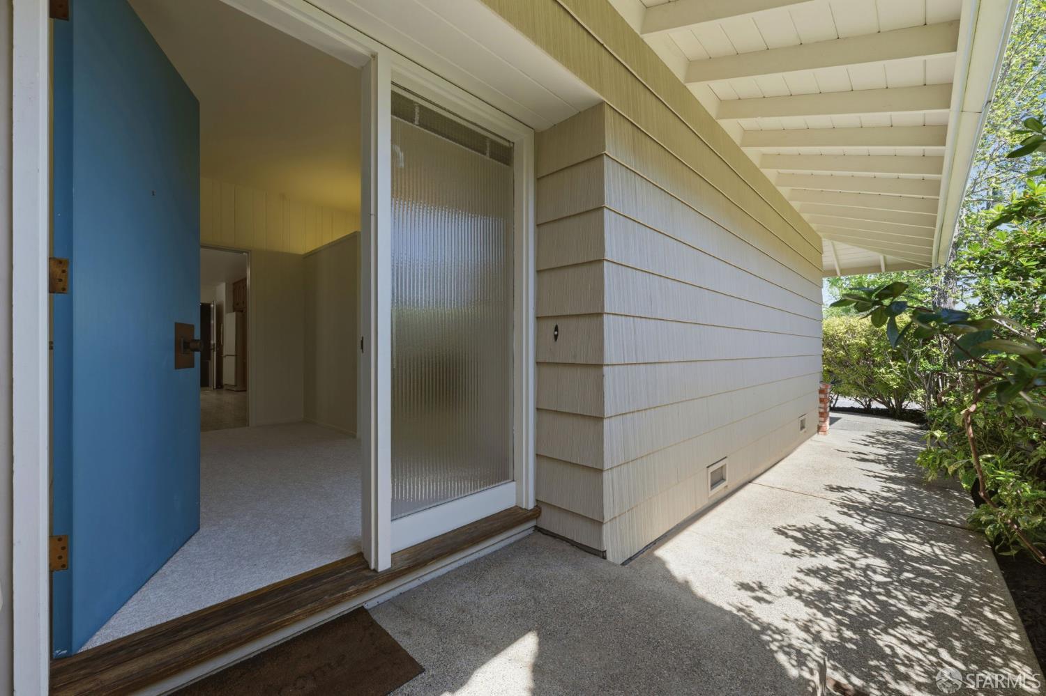 Detail Gallery Image 5 of 41 For 1322 Ashwood Ct, San Mateo,  CA 94402 - 3 Beds | 2 Baths