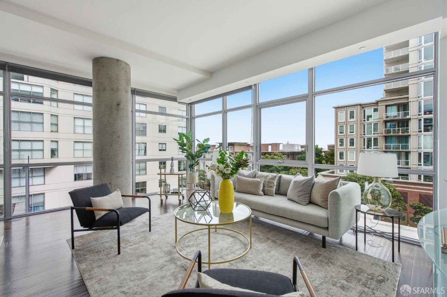 Photo #8: 426117944 Listing: Photo #8