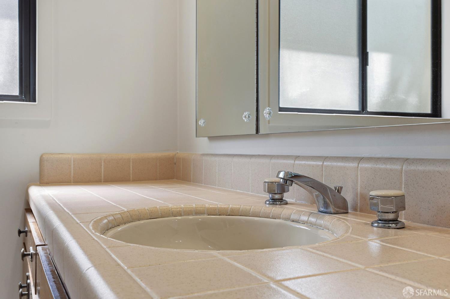 Detail Gallery Image 31 of 41 For 1322 Ashwood Ct, San Mateo,  CA 94402 - 3 Beds | 2 Baths