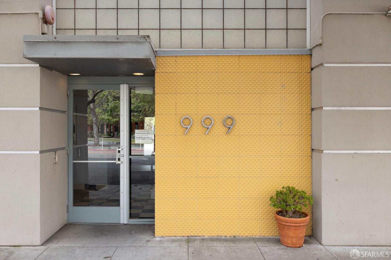 Photo #2: 426117854 Listing: Photo #2