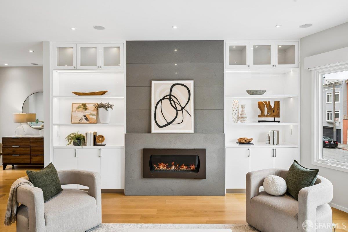 Detail Gallery Image 8 of 62 For 3107 Franklin St, San Francisco,  CA 94123 - 3 Beds | 3/2 Baths