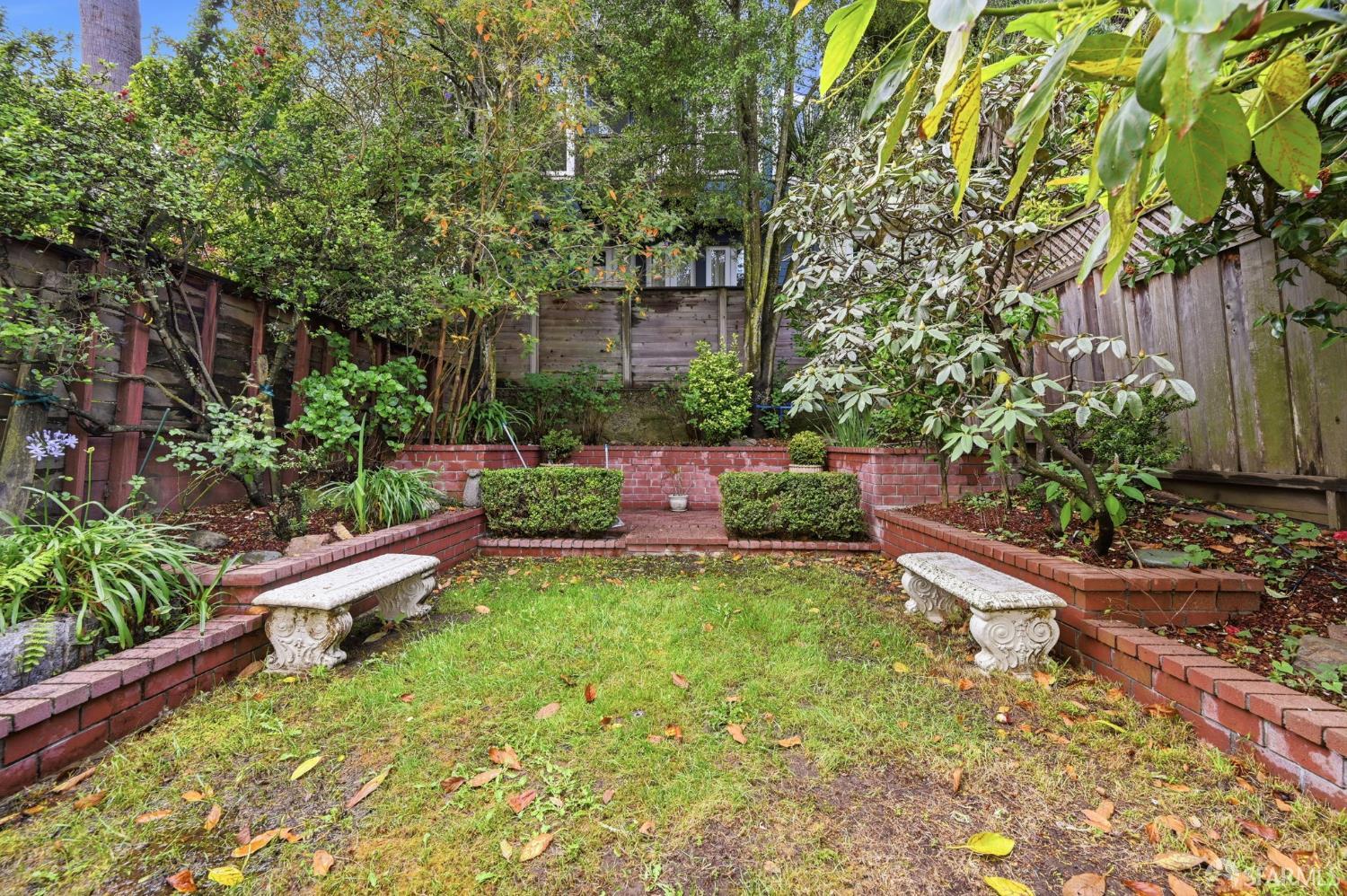 Detail Gallery Image 49 of 61 For 72 Castro St, San Francisco,  CA 94114 - 4 Beds | 2 Baths