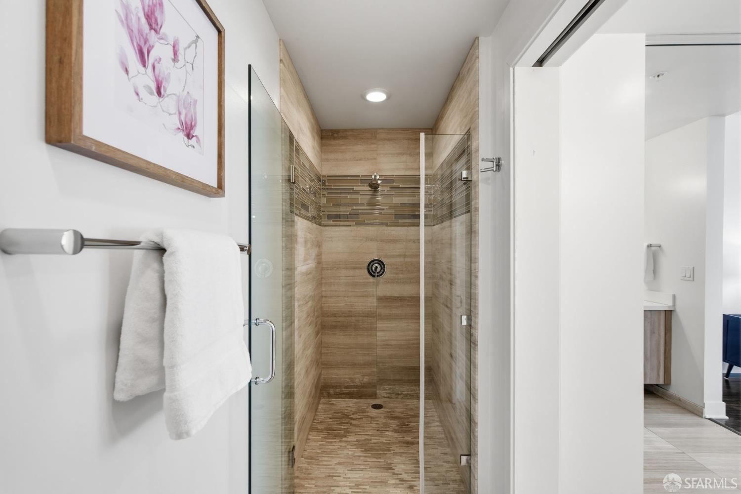 Photo #26: 426117944 Listing: Photo #26