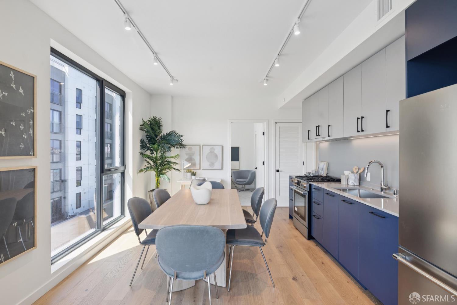 Photo #5: 426117896 Listing: Photo #5