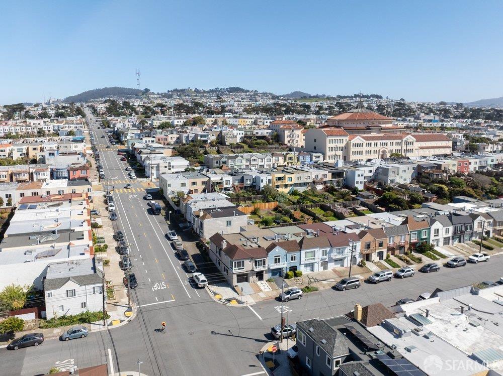 Detail Gallery Image 25 of 27 For 1500 41st Ave, San Francisco,  CA 94122 - 3 Beds | 3 Baths