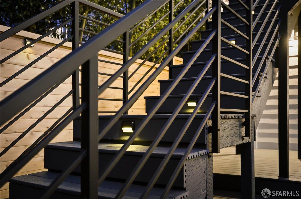 Detail Gallery Image 70 of 83 For 554 18th Ave, San Francisco,  CA 94121 - 5 Beds | 3/1 Baths