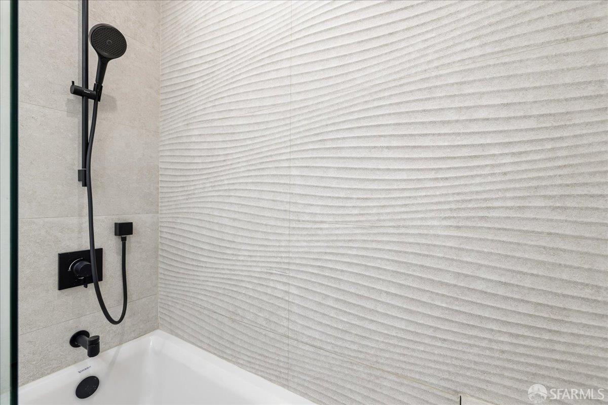 Detail Gallery Image 43 of 83 For 554 18th Ave, San Francisco,  CA 94121 - 5 Beds | 3/1 Baths