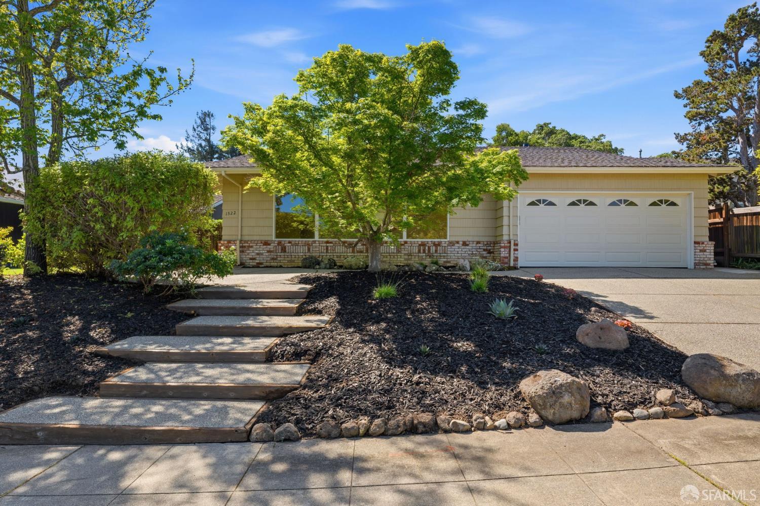 Front Image Thumbnail for SF426118131