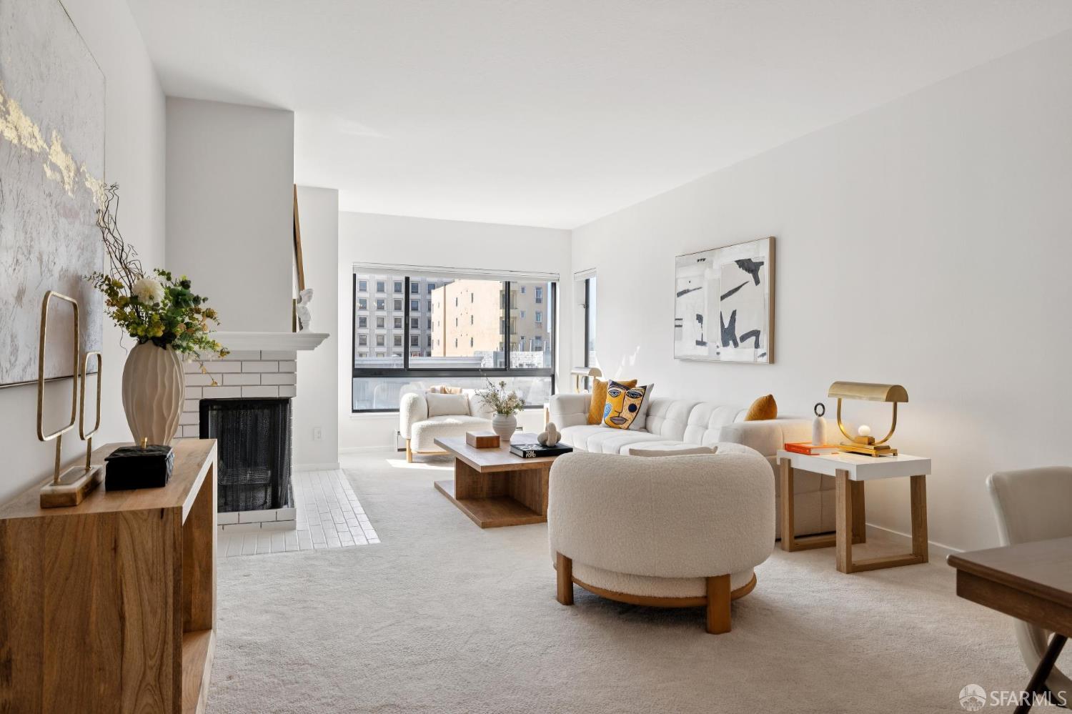 Detail Gallery Image 3 of 13 For 1350 California St #302,  San Francisco,  CA 94109 - 1 Beds | 1 Baths