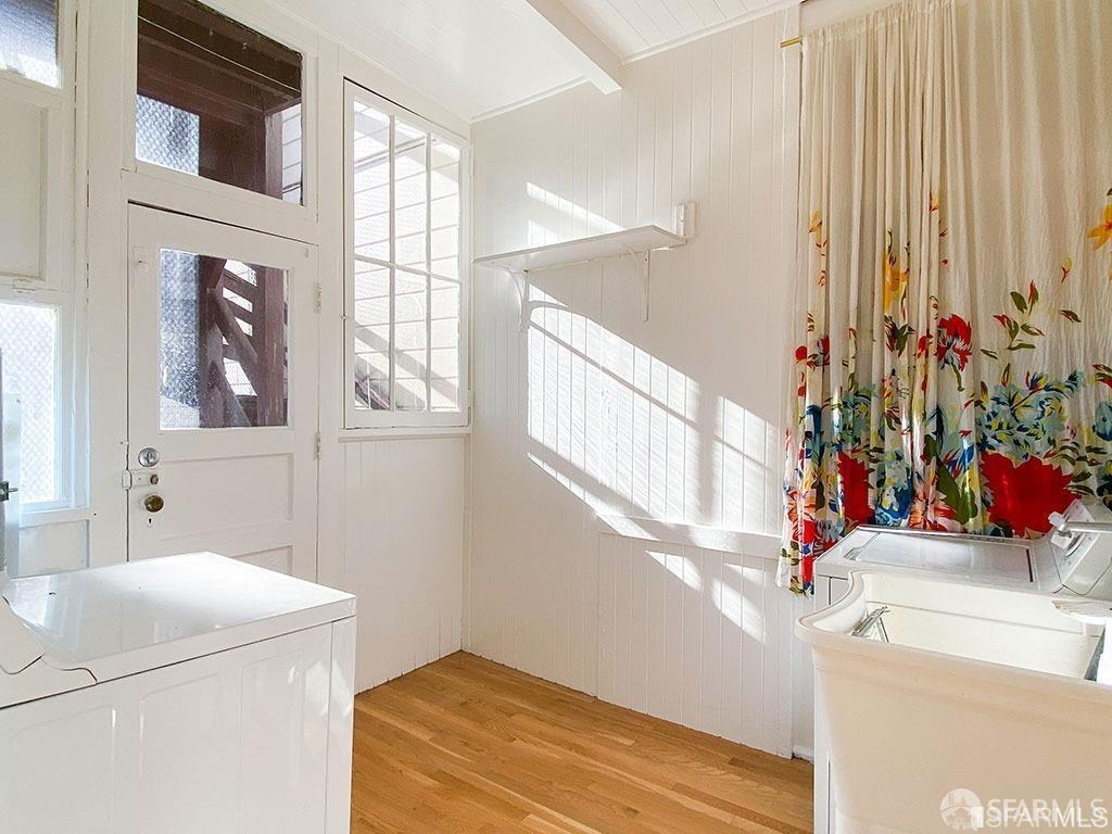 Detail Gallery Image 5 of 16 For 527 Union St, San Francisco,  CA 94133 - 2 Beds | 1 Baths