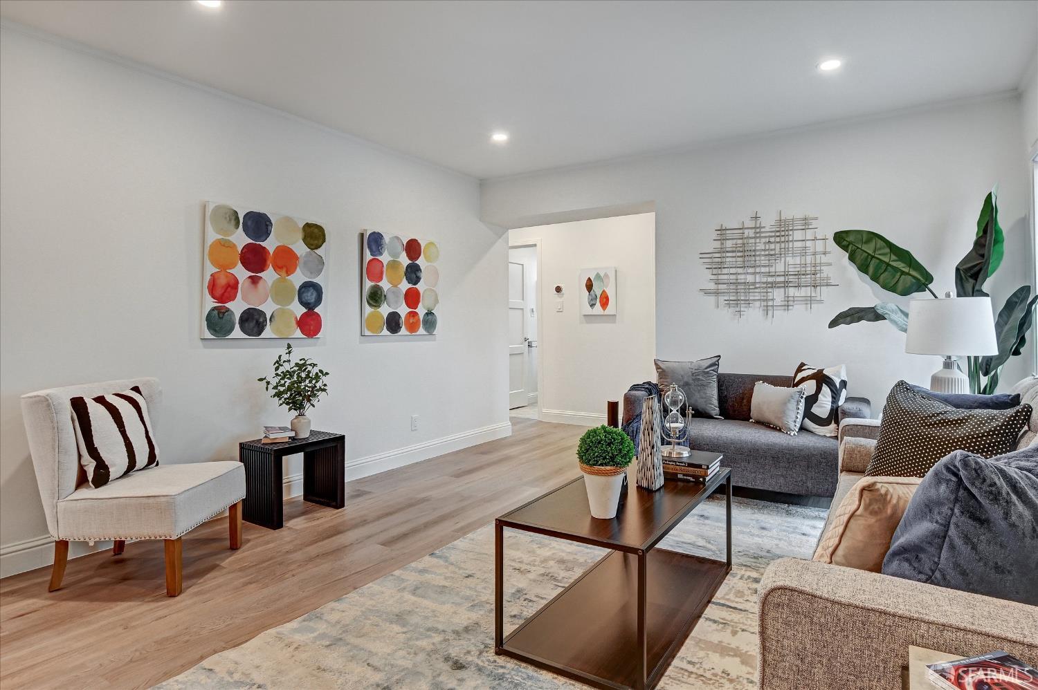 Detail Gallery Image 6 of 42 For 1867 Sweetwood Dr, Daly City,  CA 94015 - 3 Beds | 1 Baths