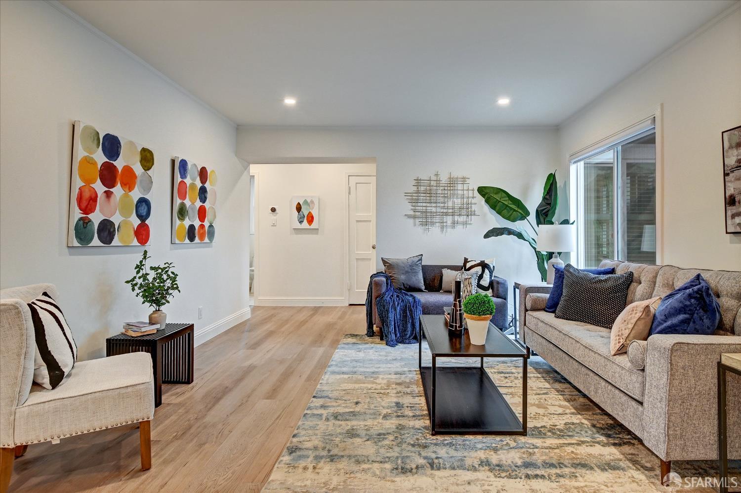 Detail Gallery Image 5 of 42 For 1867 Sweetwood Dr, Daly City,  CA 94015 - 3 Beds | 1 Baths