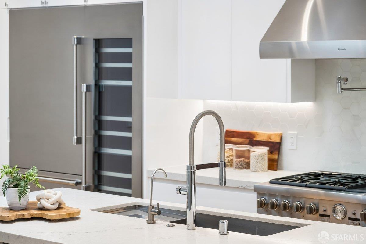 Detail Gallery Image 22 of 62 For 3107 Franklin St, San Francisco,  CA 94123 - 3 Beds | 3/2 Baths