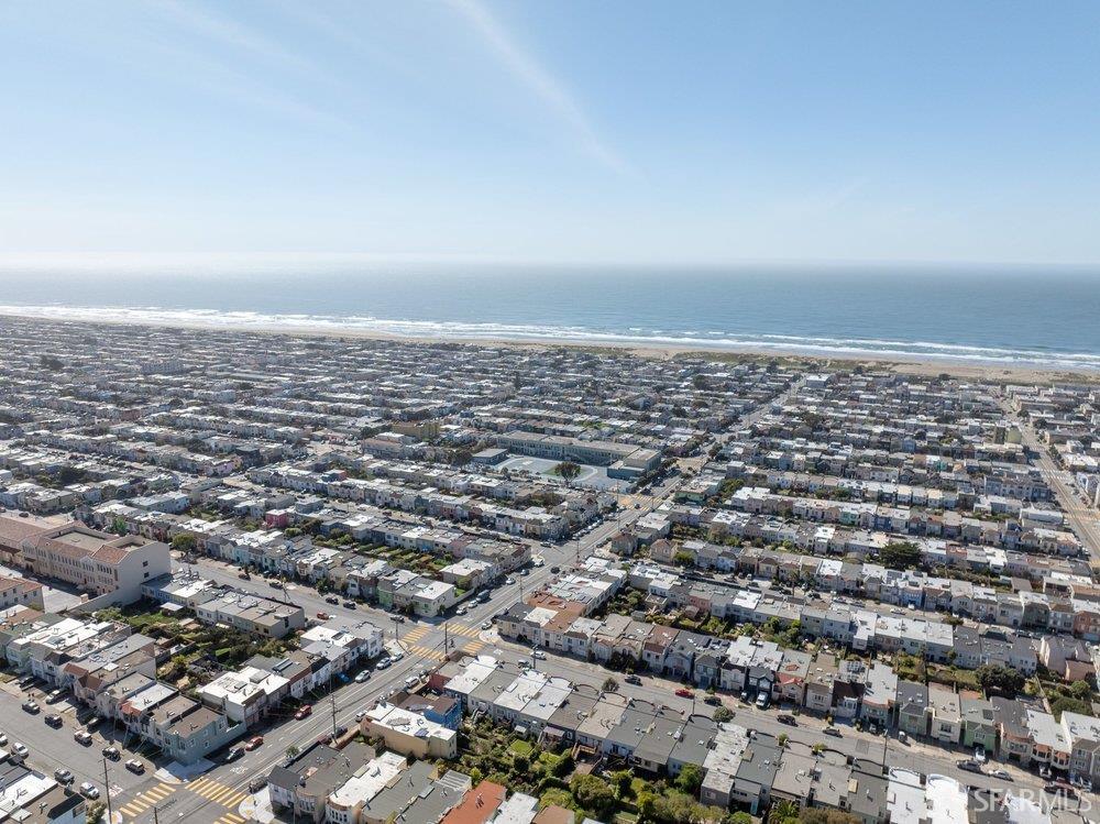 Detail Gallery Image 26 of 27 For 1500 41st Ave, San Francisco,  CA 94122 - 3 Beds | 3 Baths