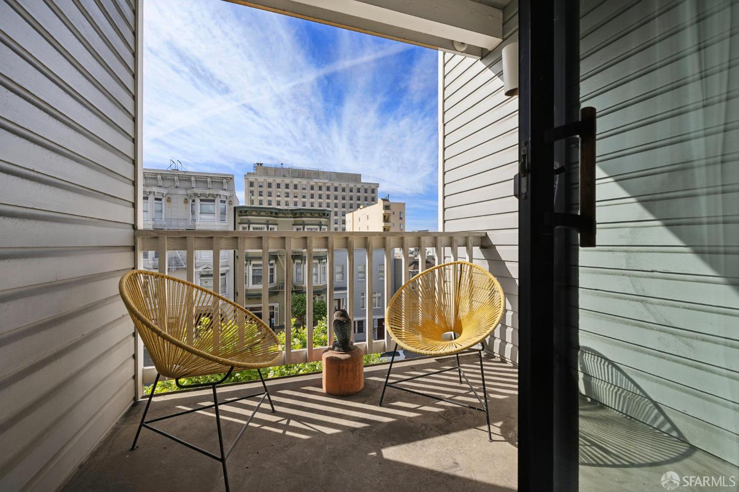 Detail Gallery Image 9 of 13 For 1350 California St #302,  San Francisco,  CA 94109 - 1 Beds | 1 Baths