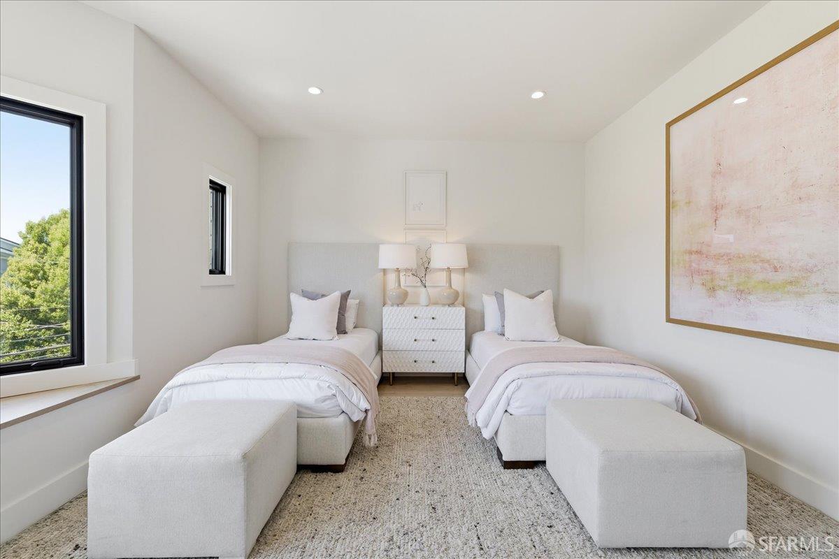 Detail Gallery Image 47 of 83 For 554 18th Ave, San Francisco,  CA 94121 - 5 Beds | 3/1 Baths