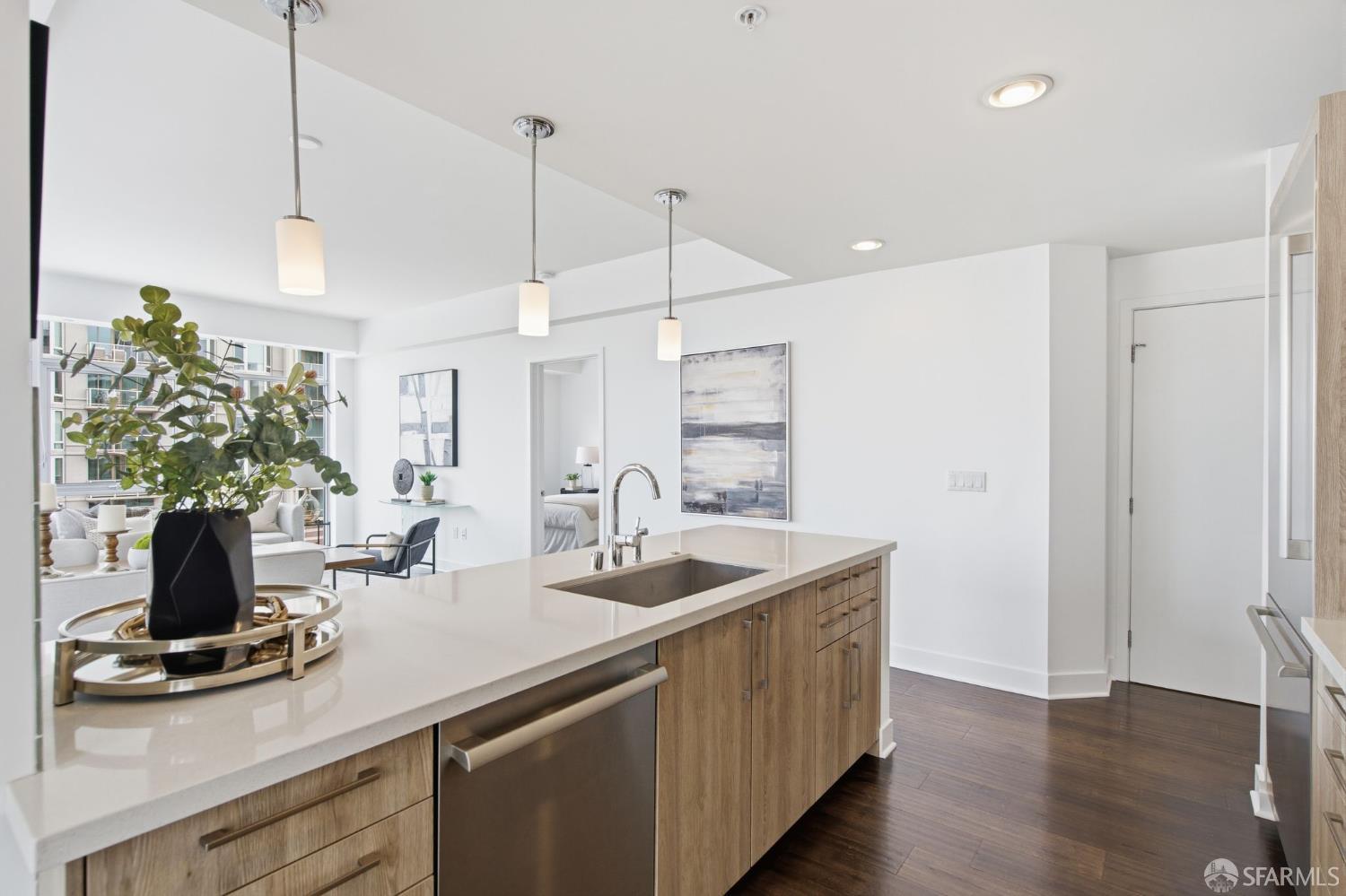 Photo #19: 426117944 Listing: Photo #19