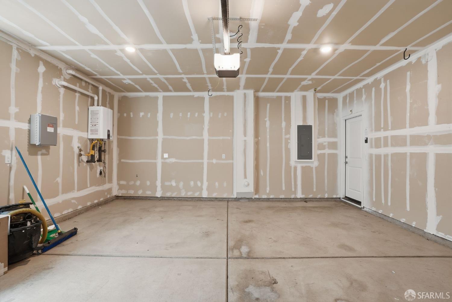 Detail Gallery Image 27 of 36 For 1520 Landing St, Pittsburg,  CA 94565 - 5 Beds | 4 Baths