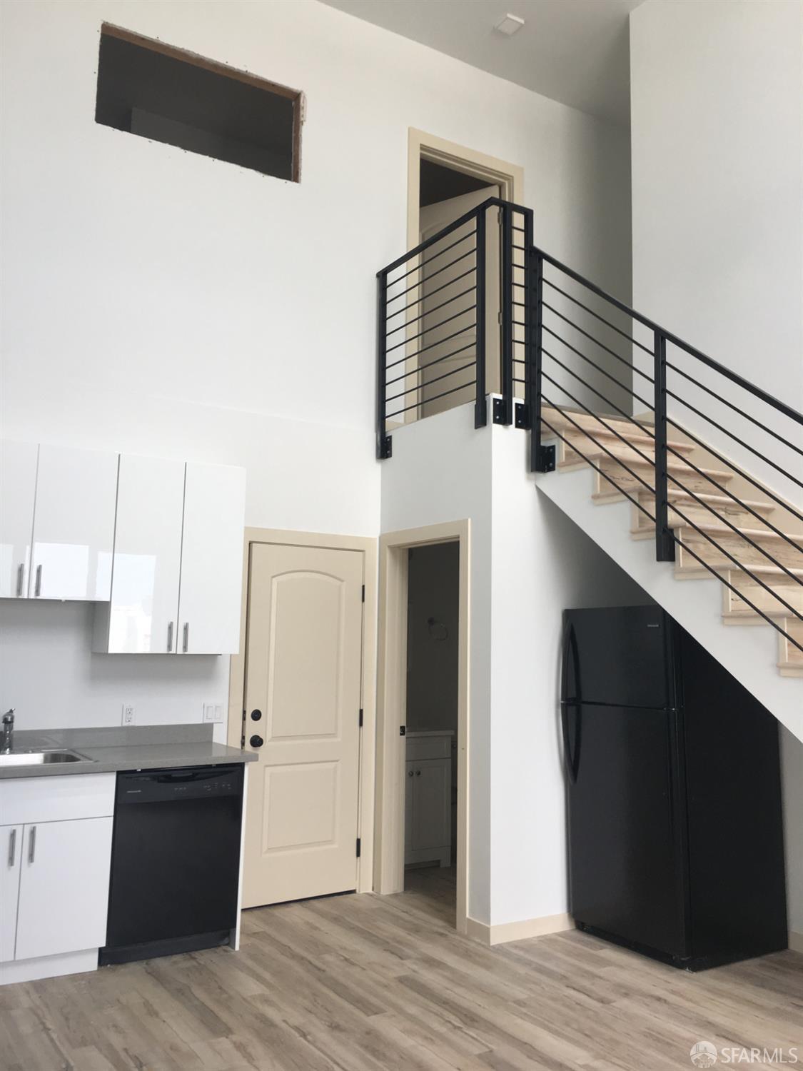 Detail Gallery Image 8 of 25 For 3312 17th St, San Francisco,  CA 94110 - – Beds | – Baths