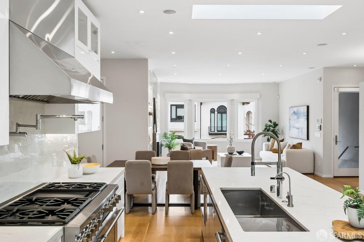 Detail Gallery Image 21 of 62 For 3107 Franklin St, San Francisco,  CA 94123 - 3 Beds | 3/2 Baths