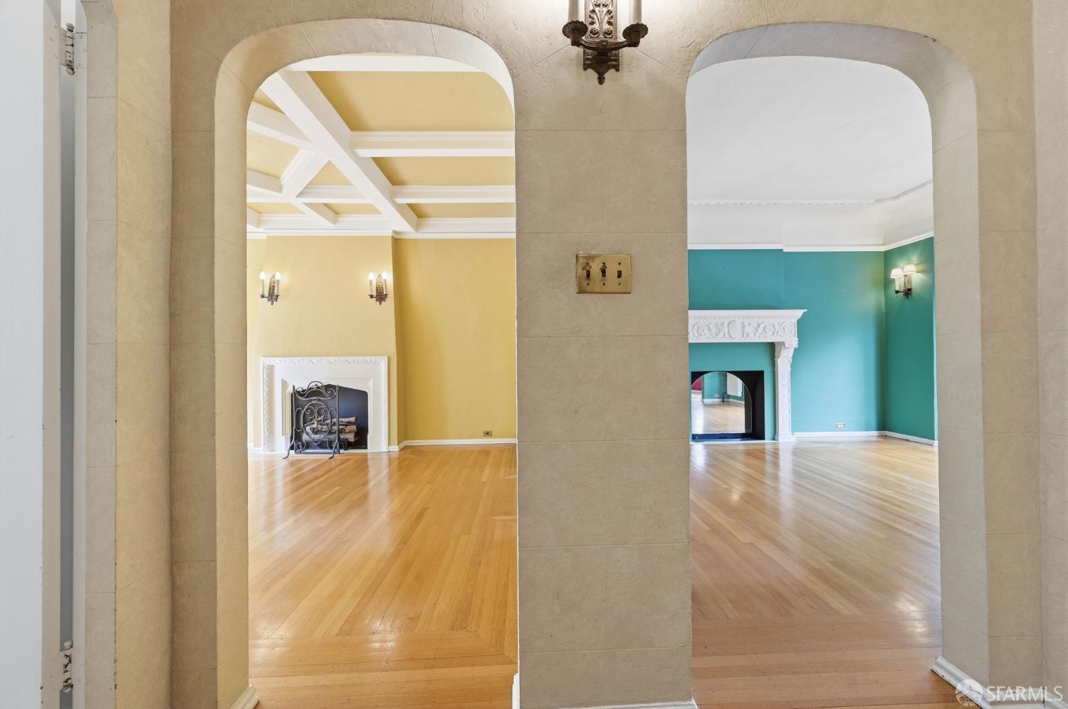 Detail Gallery Image 10 of 61 For 72 Castro St, San Francisco,  CA 94114 - 4 Beds | 2 Baths