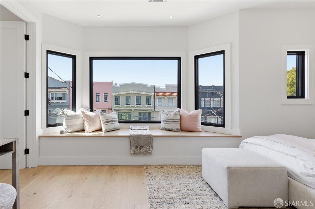 Detail Gallery Image 50 of 83 For 554 18th Ave, San Francisco,  CA 94121 - 5 Beds | 3/1 Baths