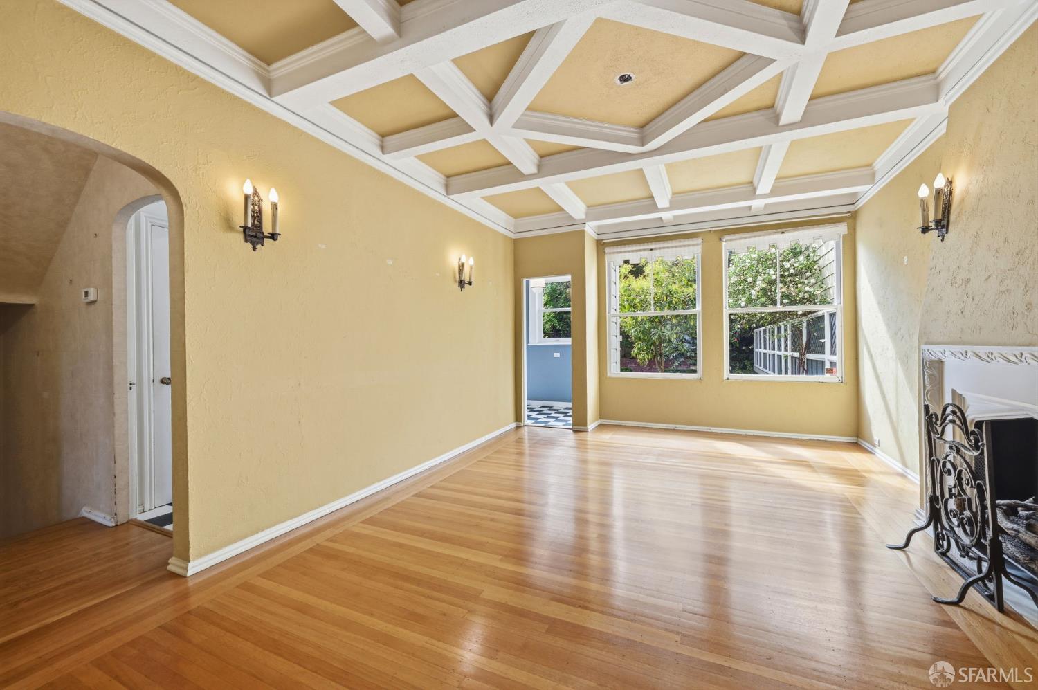 Detail Gallery Image 16 of 61 For 72 Castro St, San Francisco,  CA 94114 - 4 Beds | 2 Baths