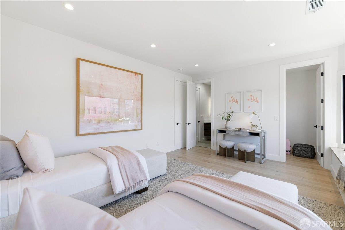 Detail Gallery Image 49 of 83 For 554 18th Ave, San Francisco,  CA 94121 - 5 Beds | 3/1 Baths