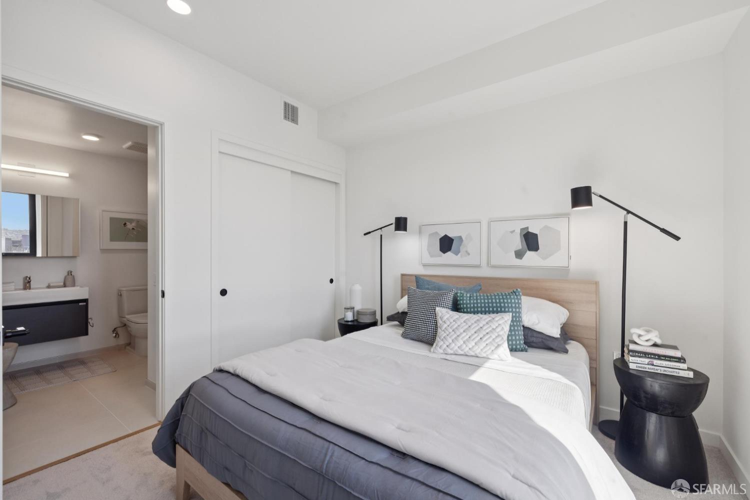 Photo #13: 426117896 Listing: Photo #13