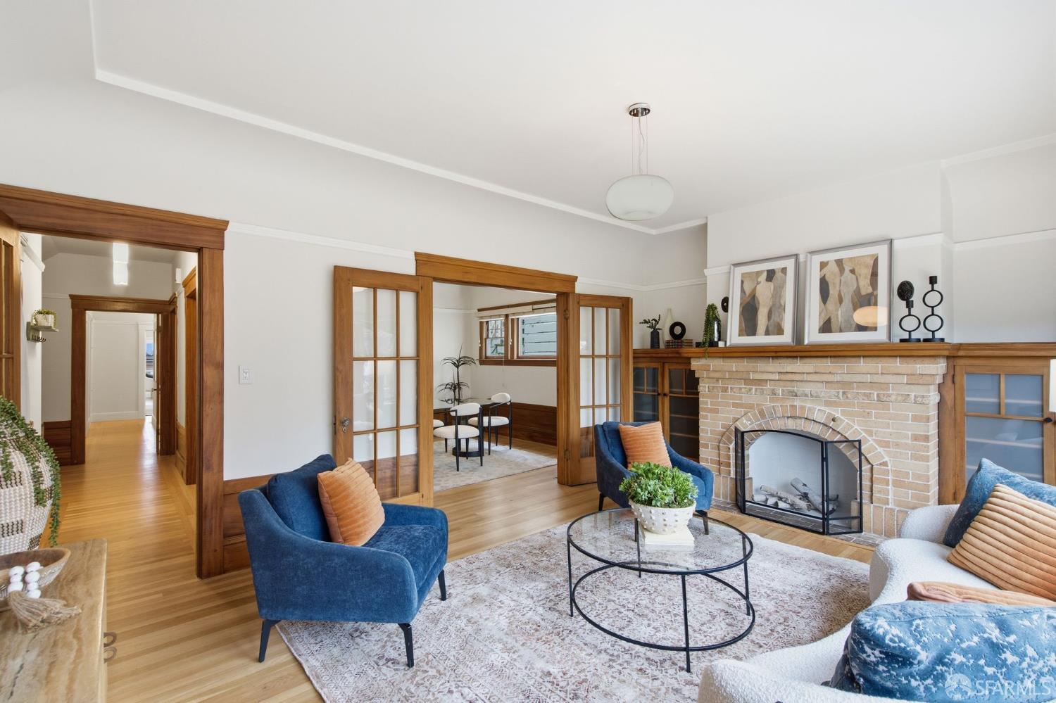 Detail Gallery Image 6 of 69 For 161 Eureka St, San Francisco,  CA 94114 - – Beds | – Baths