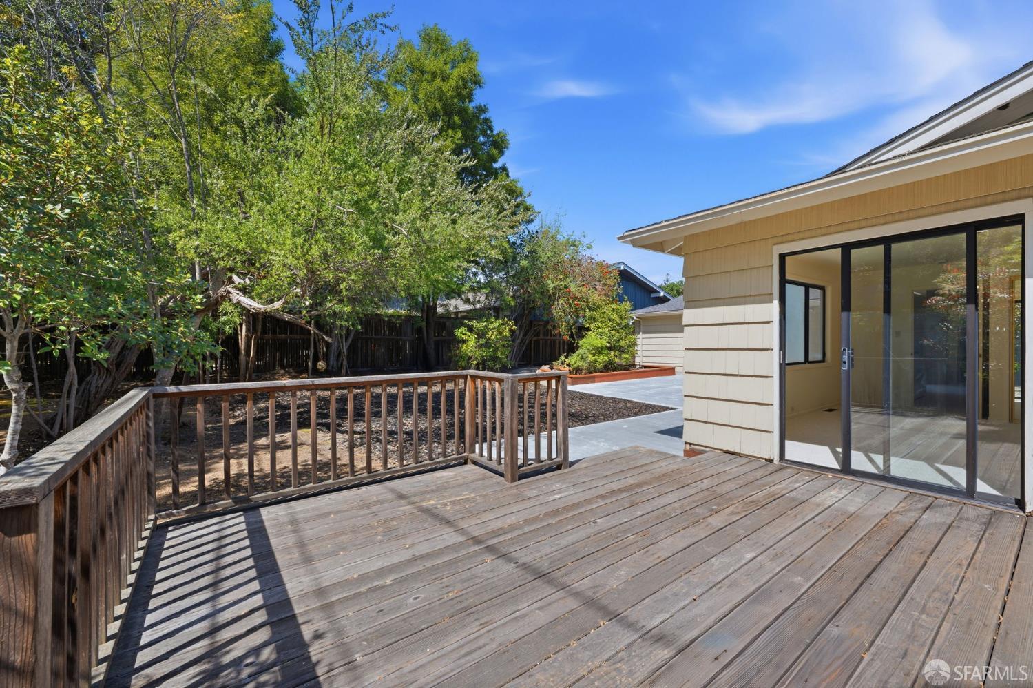 Detail Gallery Image 41 of 41 For 1322 Ashwood Ct, San Mateo,  CA 94402 - 3 Beds | 2 Baths