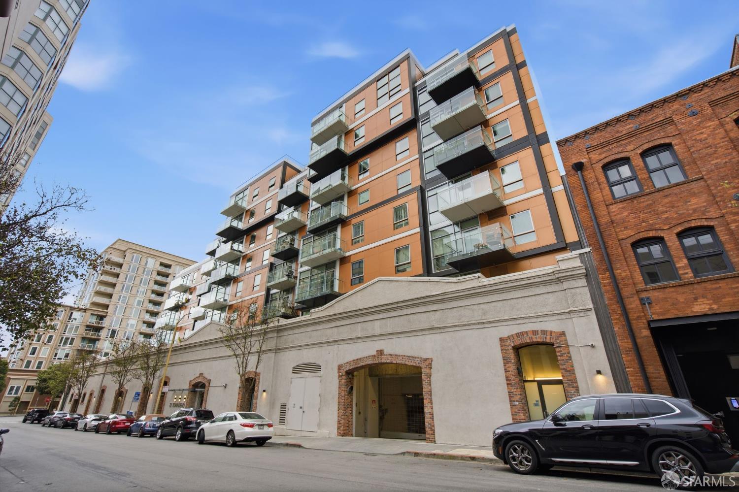 Photo #3: 426117944 Listing: Photo #3