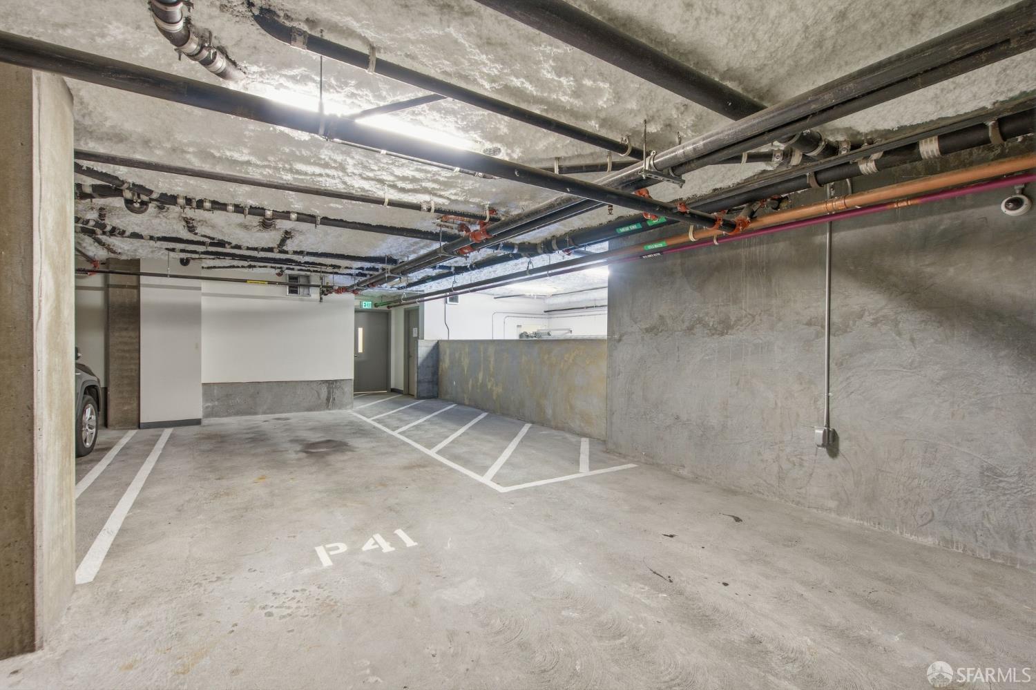 Photo #32: 426117944 Listing: Photo #32