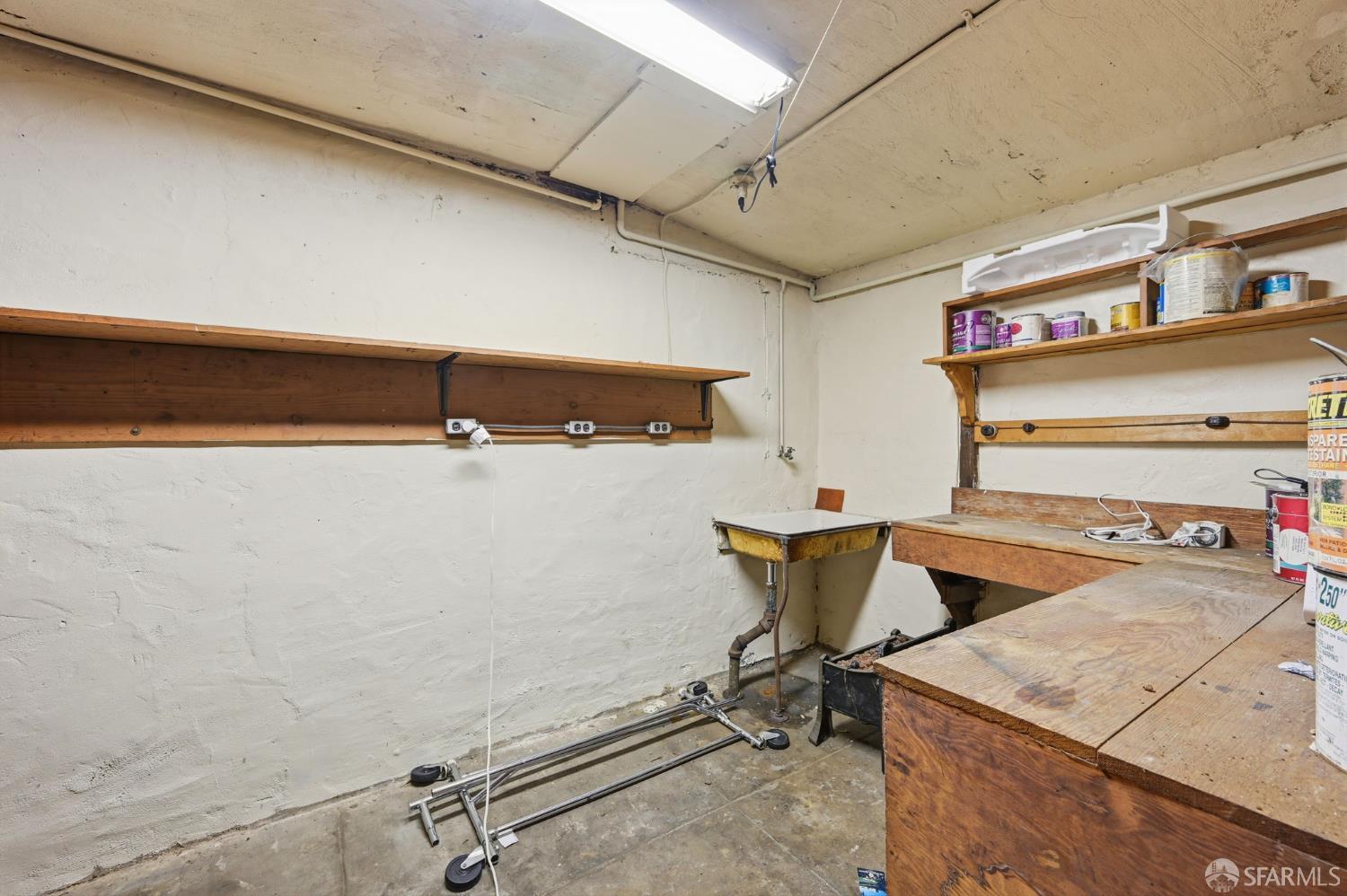 Detail Gallery Image 35 of 61 For 72 Castro St, San Francisco,  CA 94114 - 4 Beds | 2 Baths