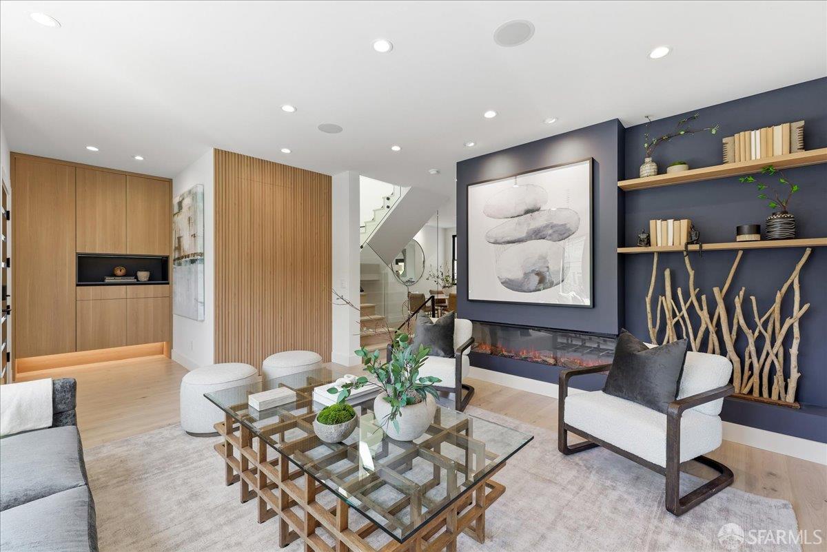 Detail Gallery Image 6 of 83 For 554 18th Ave, San Francisco,  CA 94121 - 5 Beds | 3/1 Baths