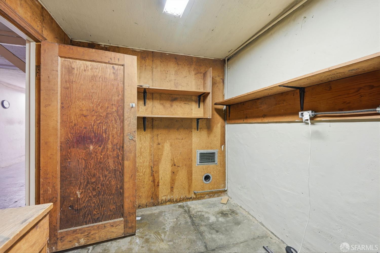 Detail Gallery Image 34 of 61 For 72 Castro St, San Francisco,  CA 94114 - 4 Beds | 2 Baths