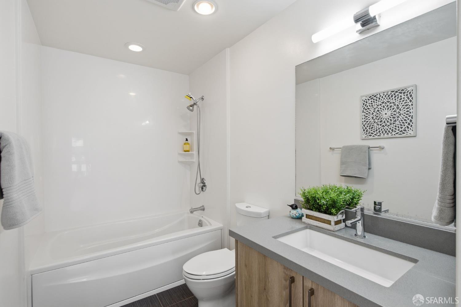 Photo #30: 426117944 Listing: Photo #30