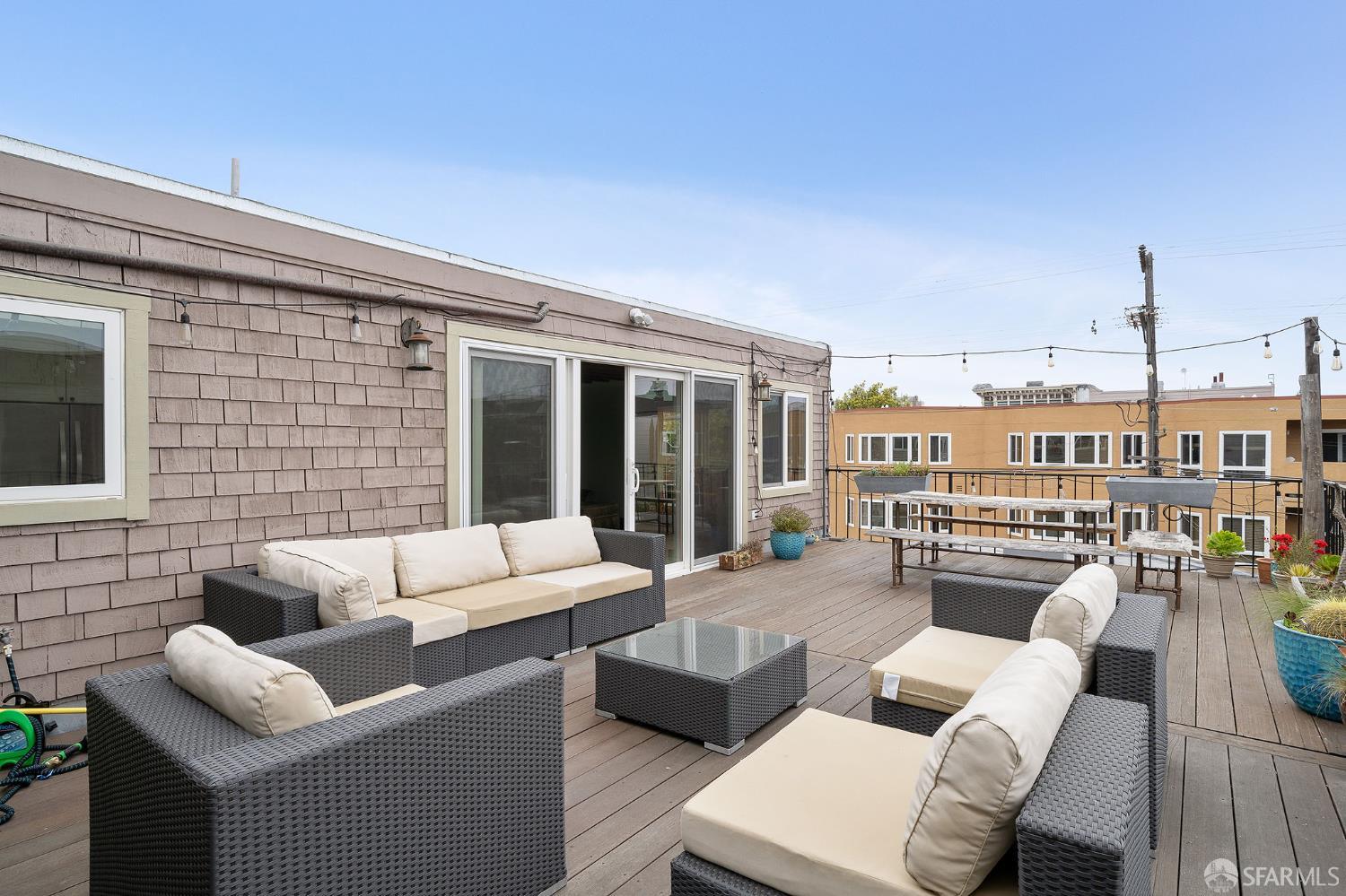 Detail Gallery Image 16 of 35 For 3283 25th St, San Francisco,  CA 94110 - – Beds | – Baths