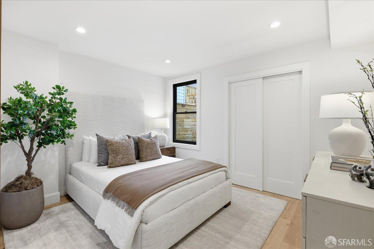 Detail Gallery Image 58 of 83 For 554 18th Ave, San Francisco,  CA 94121 - 5 Beds | 3/1 Baths