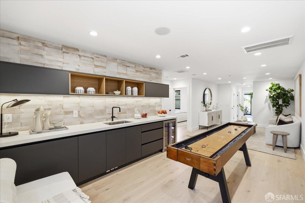 Detail Gallery Image 55 of 83 For 554 18th Ave, San Francisco,  CA 94121 - 5 Beds | 3/1 Baths