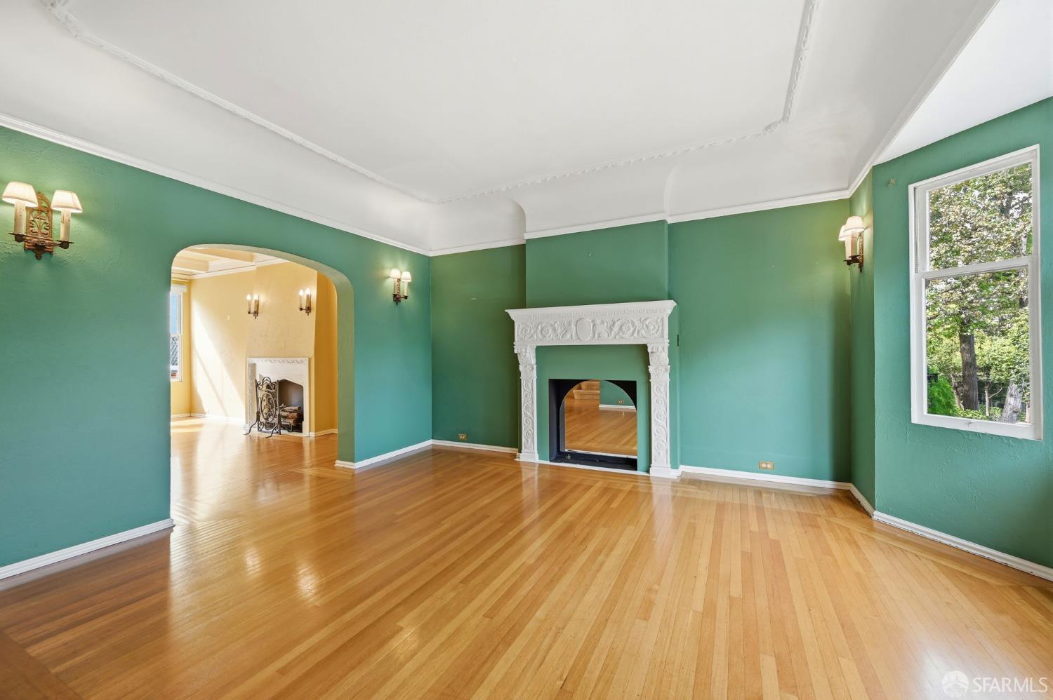 Detail Gallery Image 14 of 61 For 72 Castro St, San Francisco,  CA 94114 - 4 Beds | 2 Baths