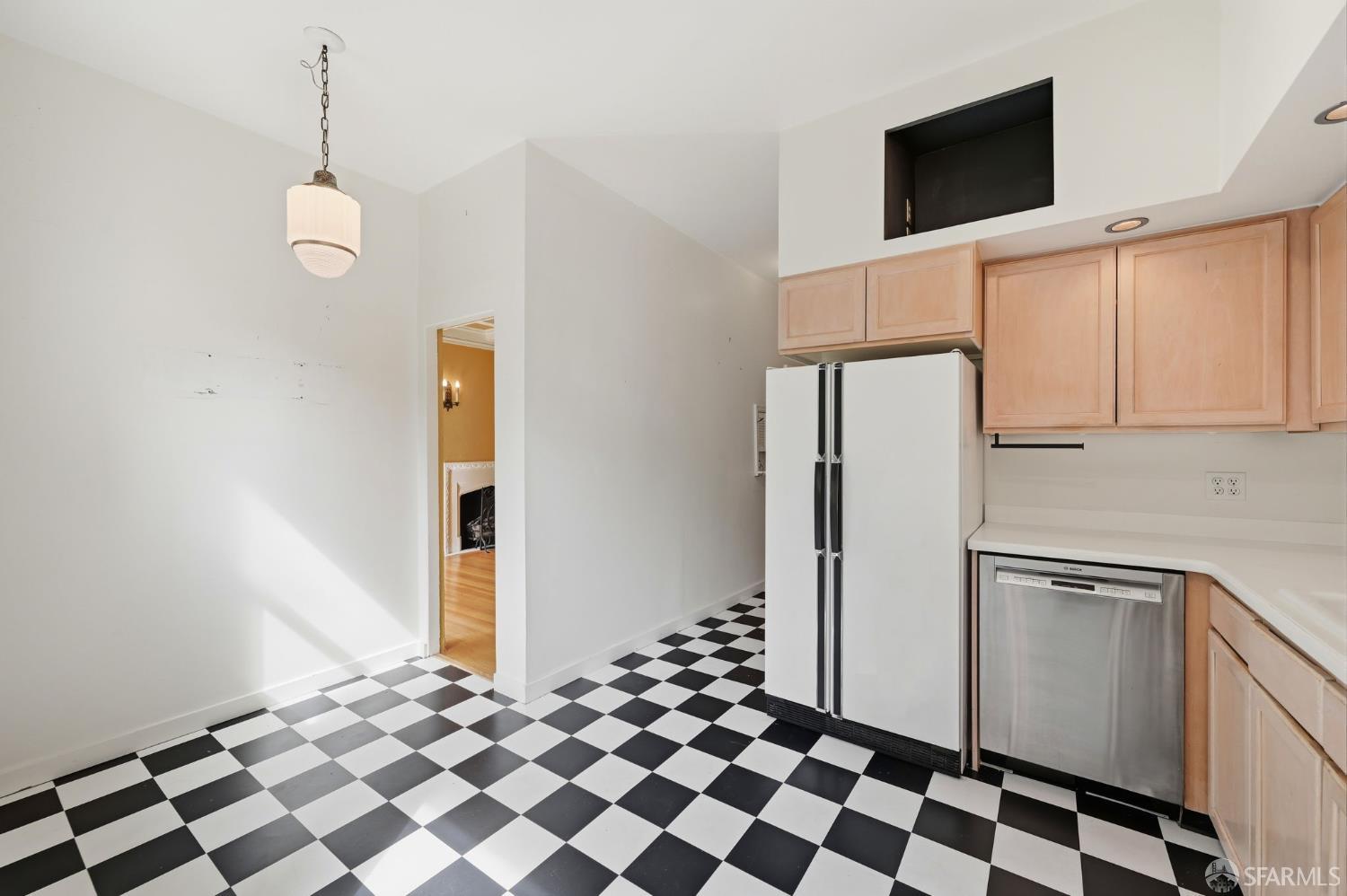 Detail Gallery Image 20 of 61 For 72 Castro St, San Francisco,  CA 94114 - 4 Beds | 2 Baths