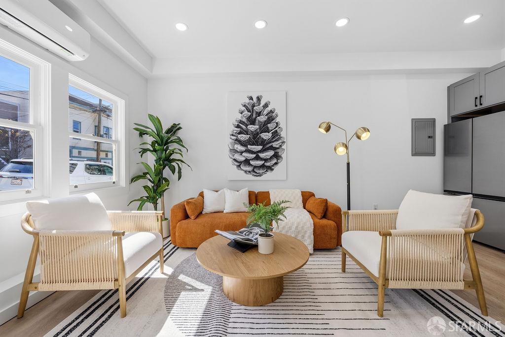 Detail Gallery Image 18 of 27 For 2730 23rd St, San Francisco,  CA 94110 - – Beds | – Baths