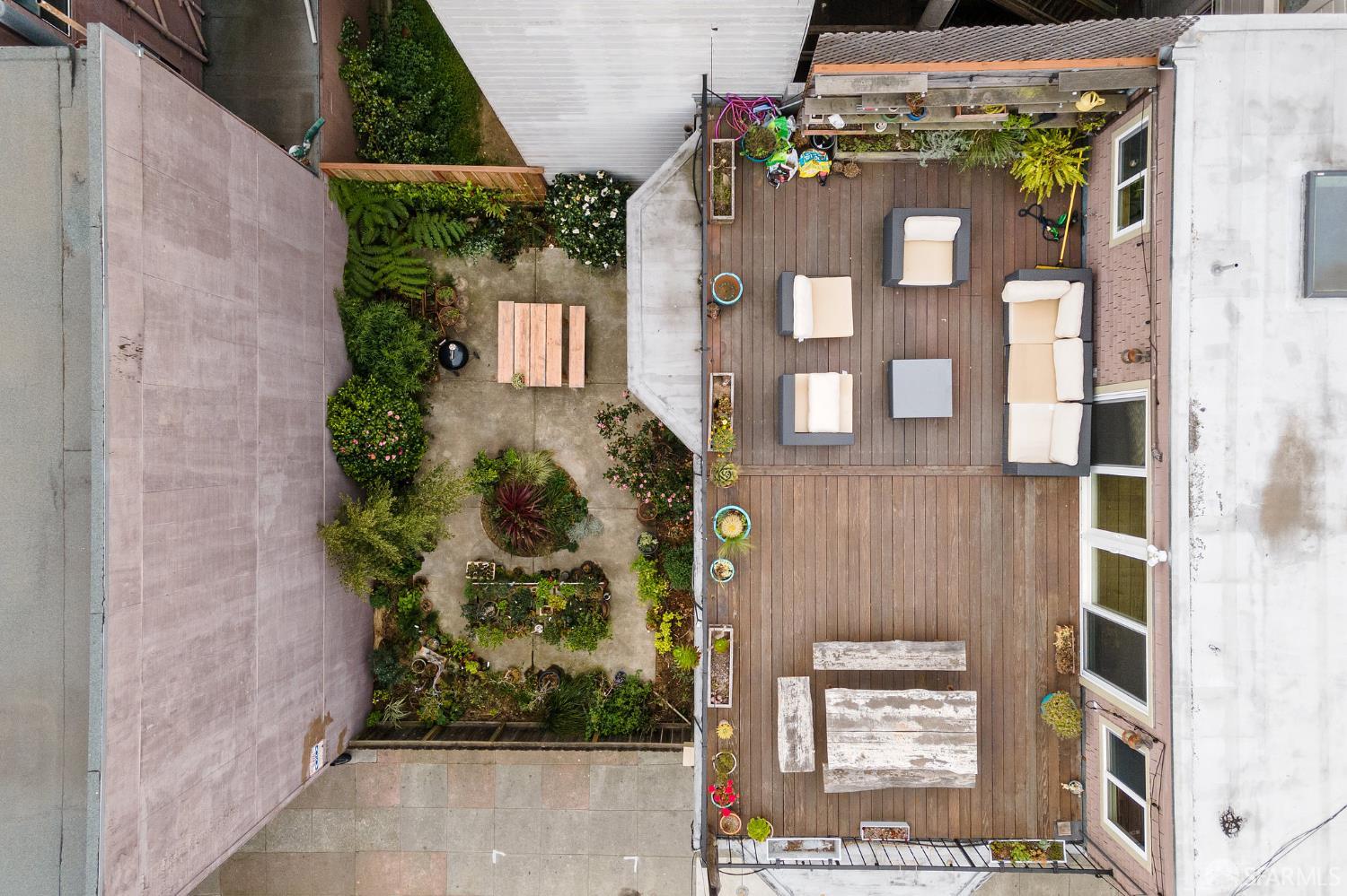 Detail Gallery Image 4 of 35 For 3283 25th St, San Francisco,  CA 94110 - – Beds | – Baths