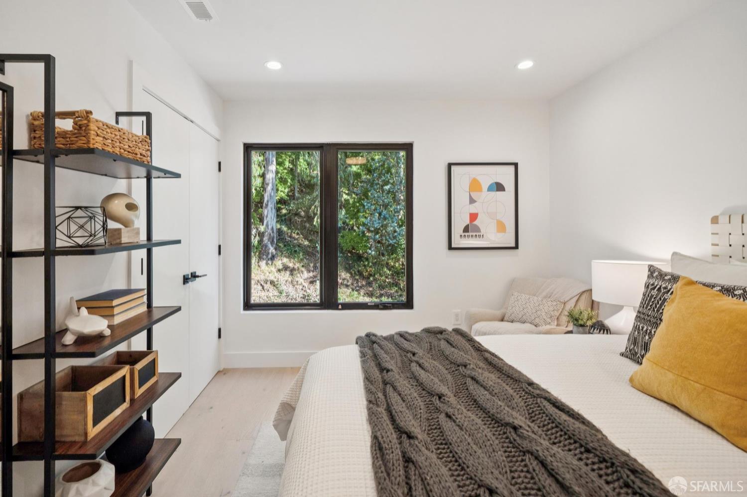 Detail Gallery Image 39 of 88 For 39 Christopher Dr, San Francisco,  CA 94131 - 5 Beds | 4 Baths