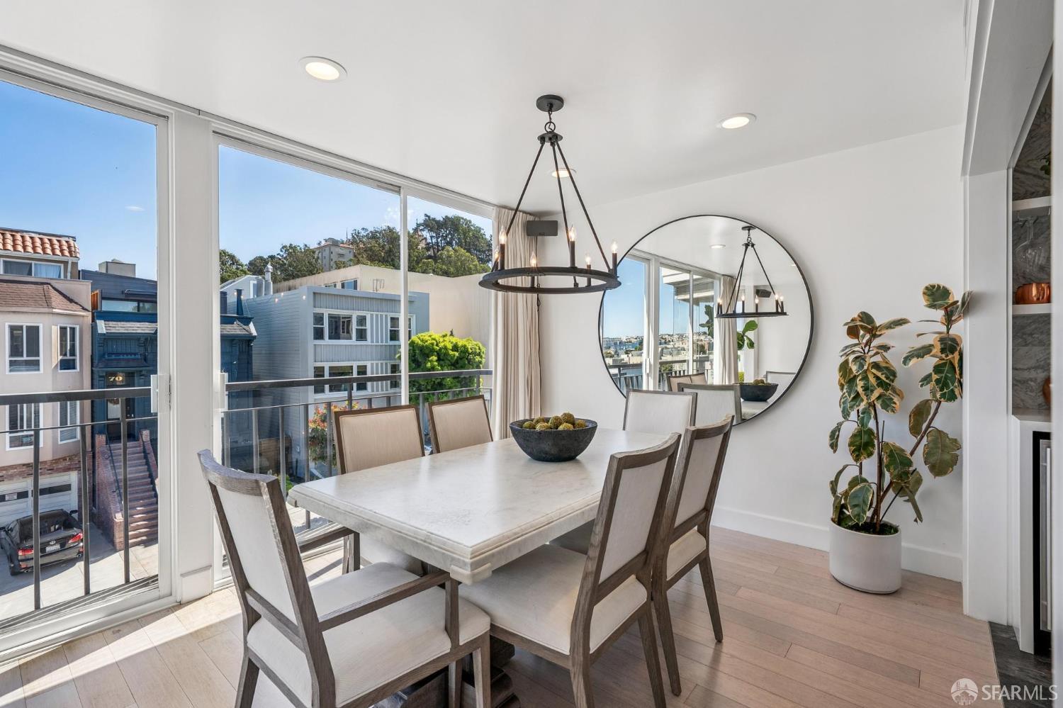 Detail Gallery Image 13 of 39 For 67 Beaumont Ave, San Francisco,  CA 94118 - 3 Beds | 2 Baths