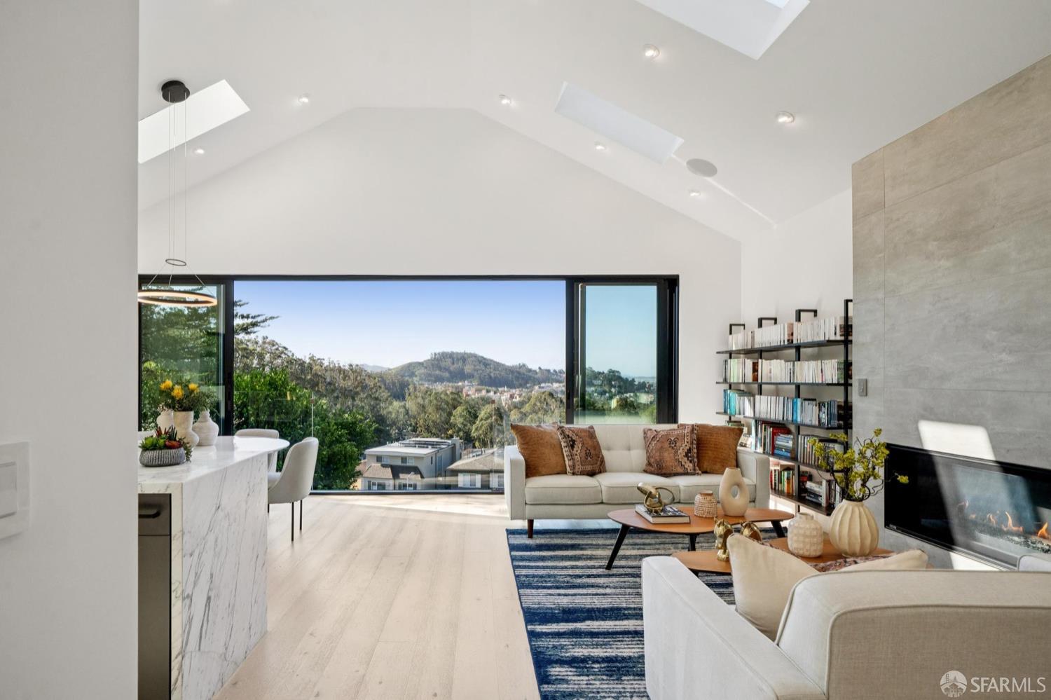 Detail Gallery Image 3 of 88 For 39 Christopher Dr, San Francisco,  CA 94131 - 5 Beds | 4 Baths