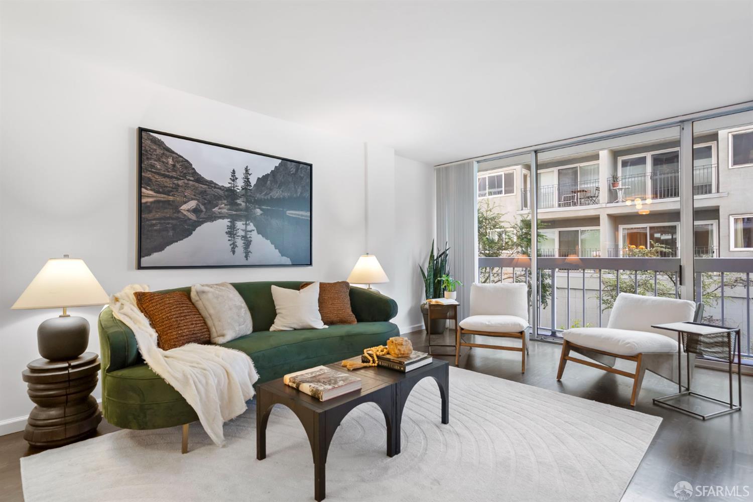 Photo #3: 426117093 Listing: Photo #3