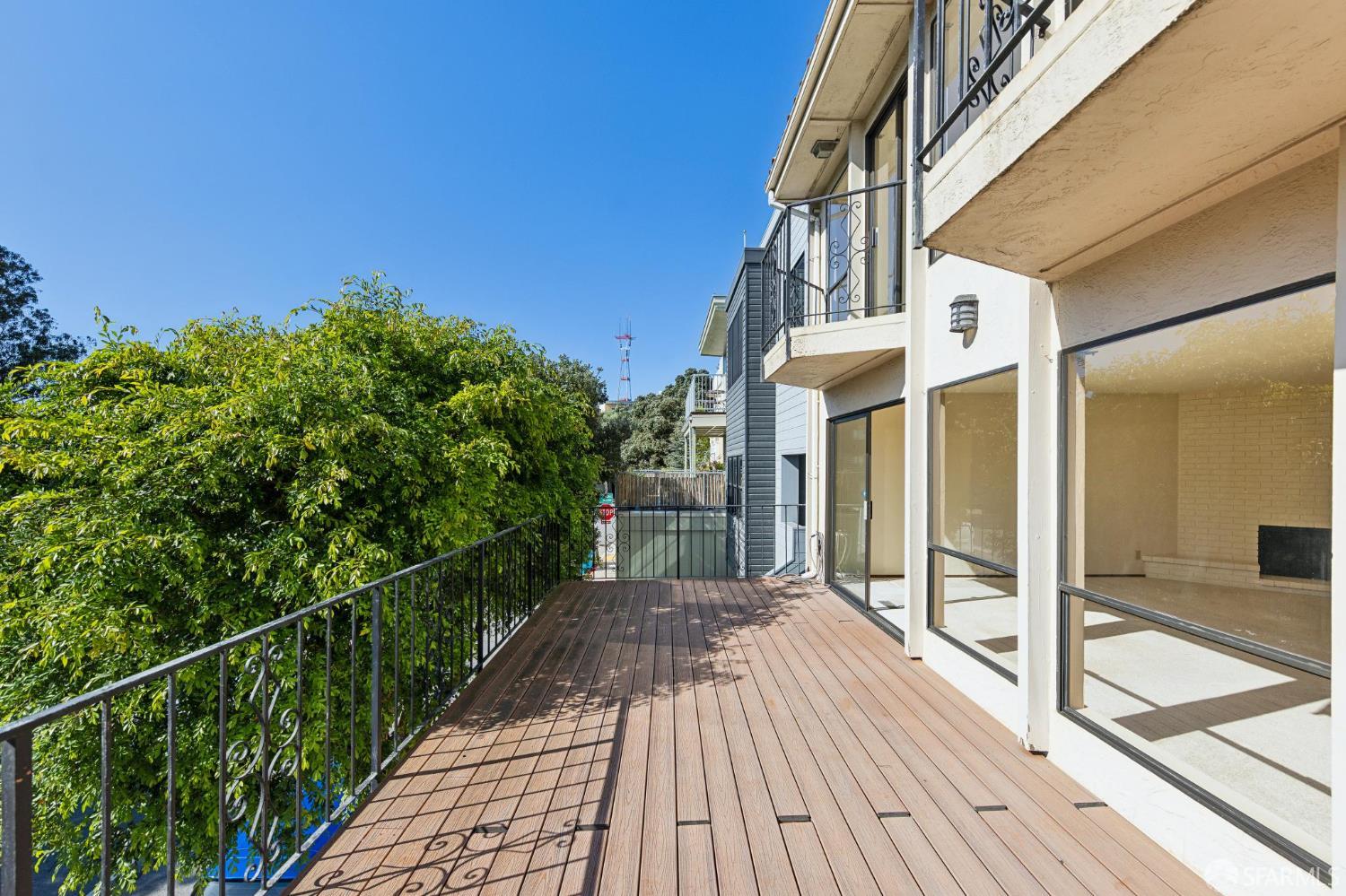 Detail Gallery Image 7 of 41 For 280 Roosevelt Way, San Francisco,  CA 94114 - – Beds | – Baths